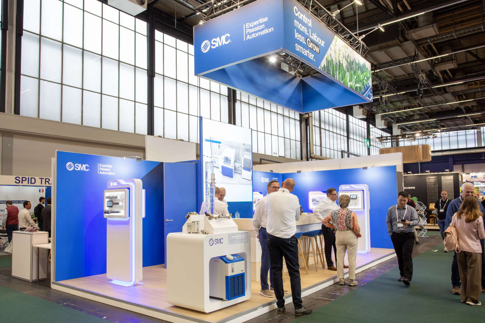 Aluvision modular stand