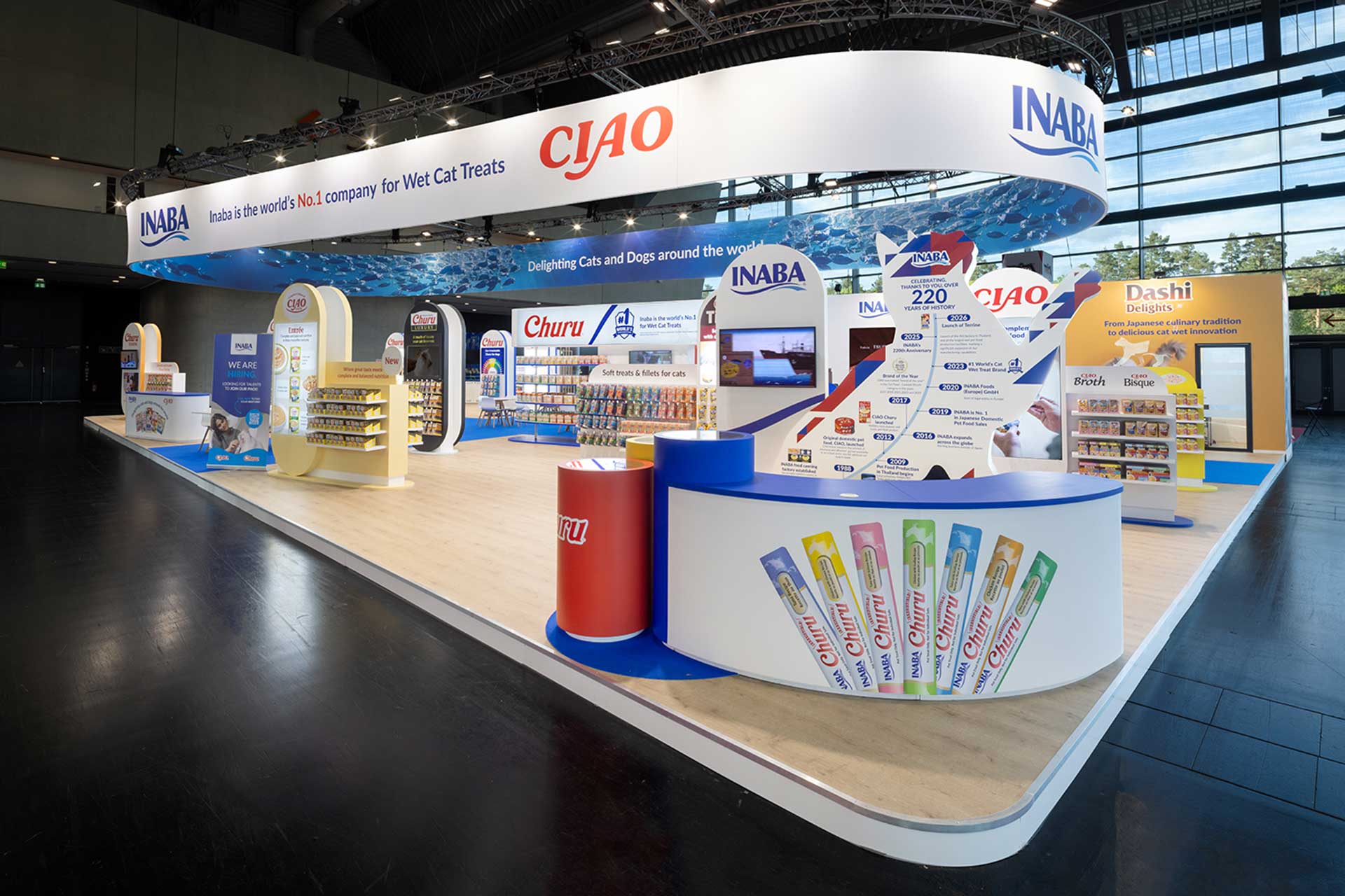 Opvallende beursstand voor INABA Foods op Interzoo 2026